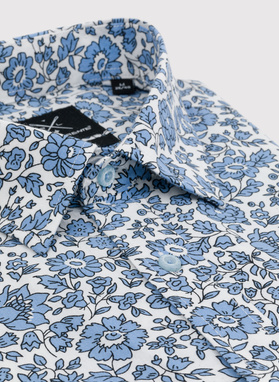 Biała koszula w niebieskie kwiaty 