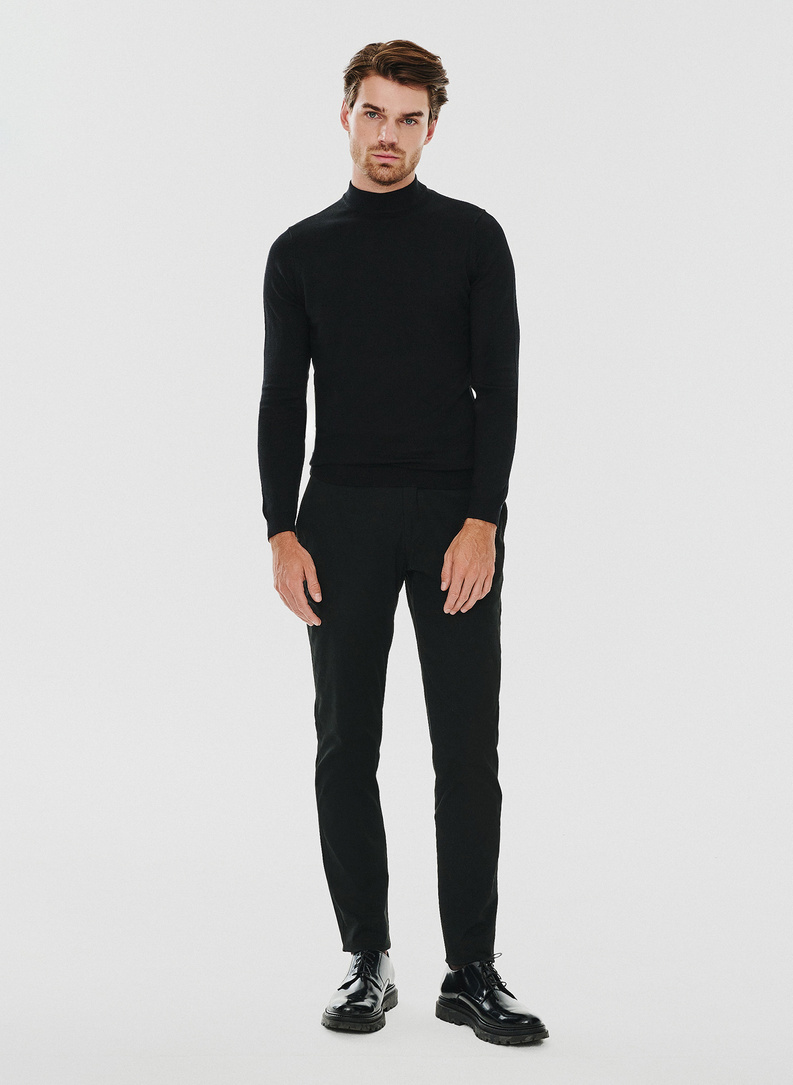 Czarny gładki półgolf męski