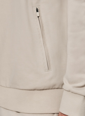 Beżowy dres męski z szortami