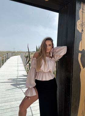 Bluzka hiszpanka MARBELA w kolorze beżowym