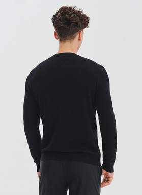 Sweter męski w kolorze czarnym