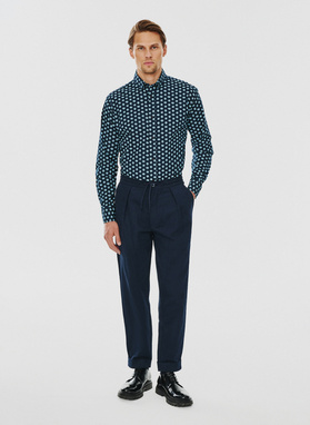 Granatowa koszula męska w kwiaty