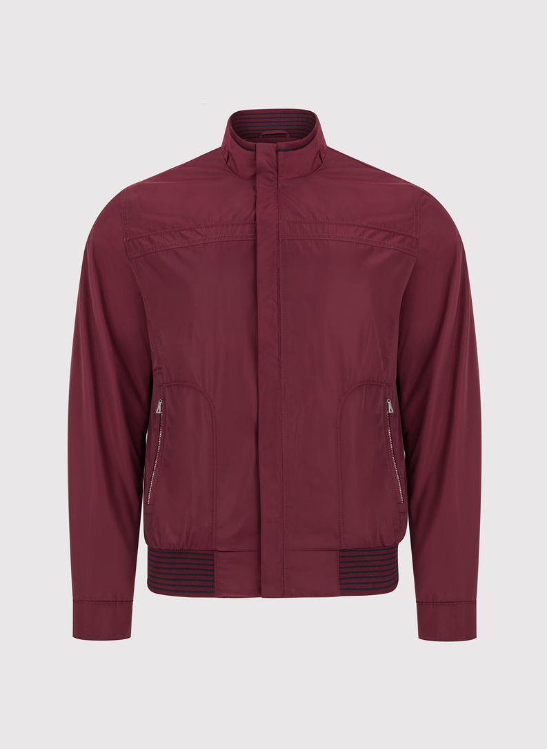 Czerwona krótka kurtka męska