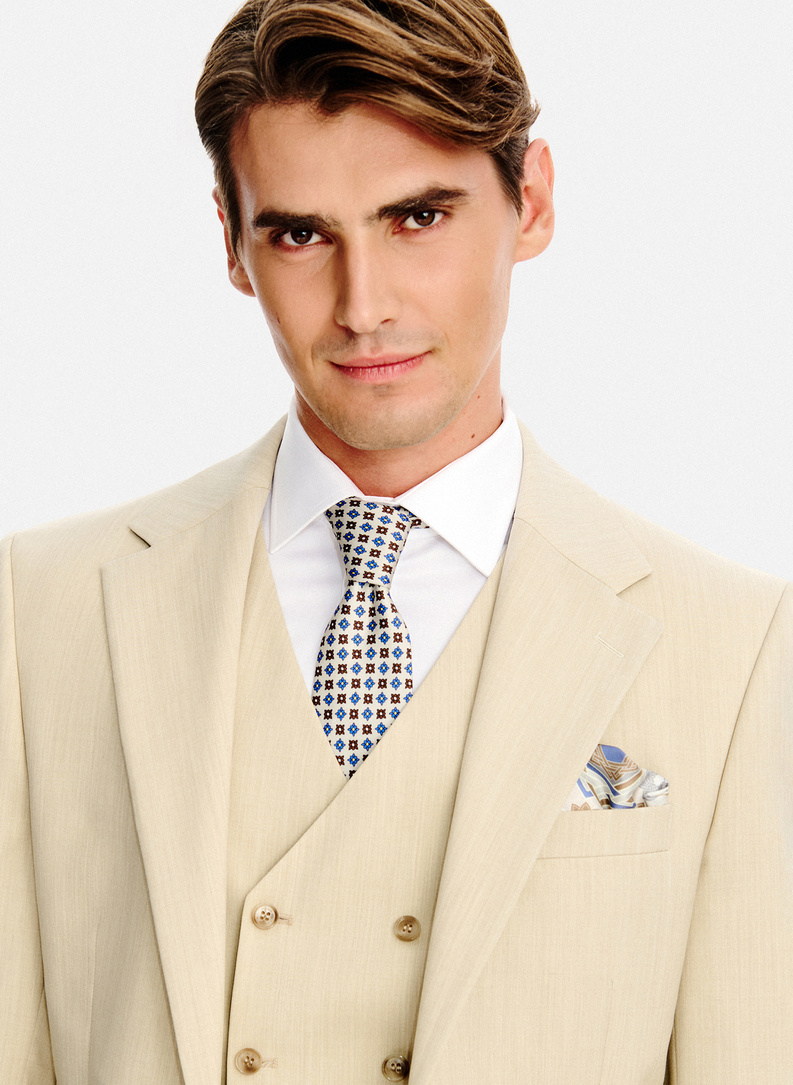 Beżowy wełniany garnitur męski