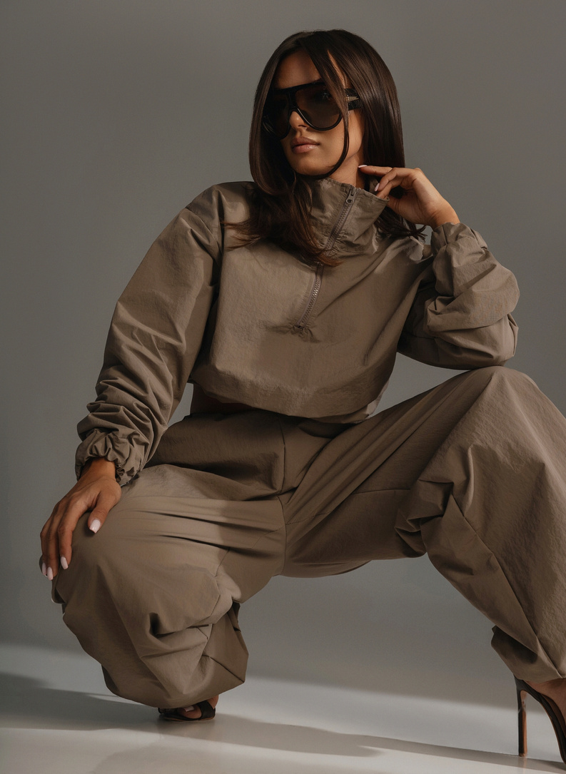 Komplet ONYX SET bluza i szerokie spodnie brąz
