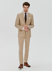 Beżowy wełniany garnitur męski