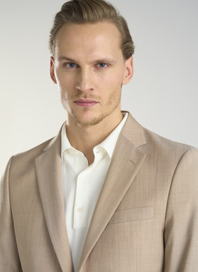 Beżowy wełniany garnitur męski 