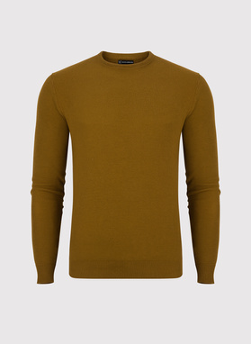 Musztardowy sweter męski z okrągłym dekoltem