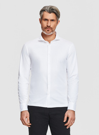 Biała dzianinowa koszula męska