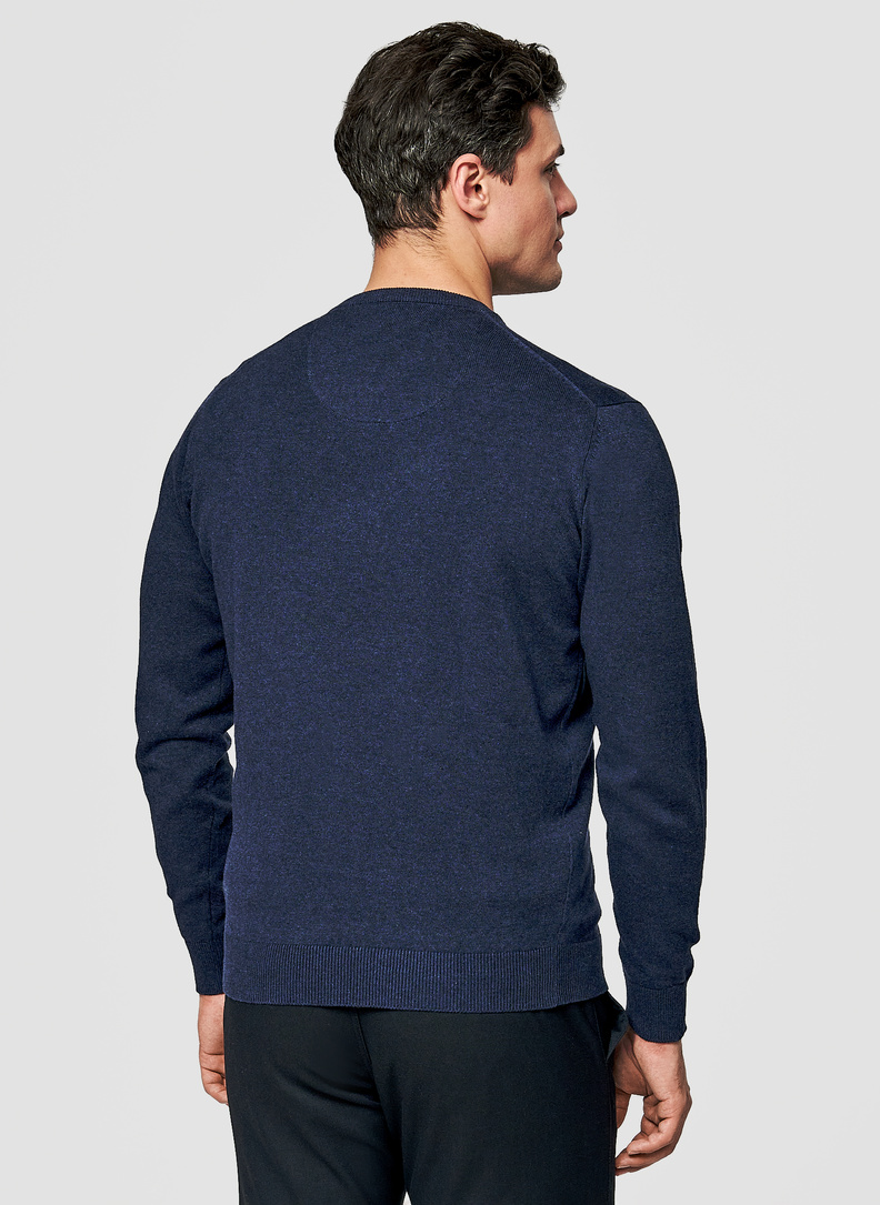 Granatowy sweter męski z dekoltem w serek 