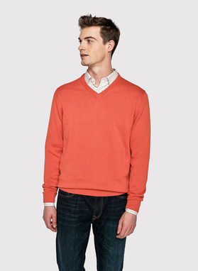 Sweter męski w kolorze pomarańczowym z dekoltem w serek