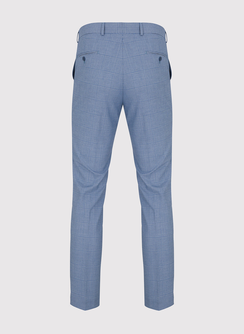 Niebieski garnitur męski w kratkę