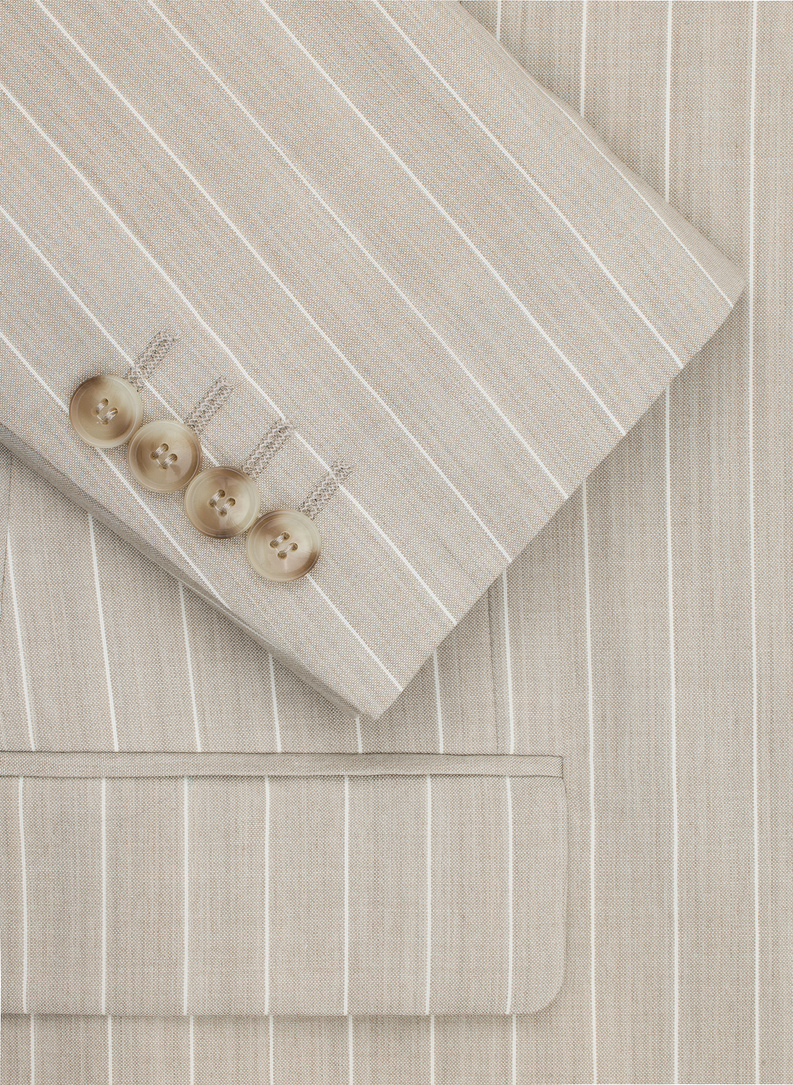 Beżowy garnitur męski w prążek