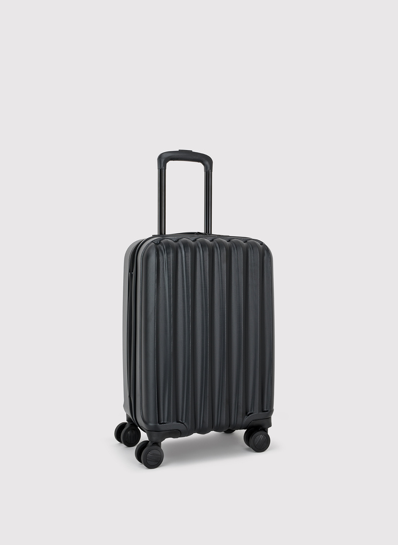 Kabinowa czarna walizka ze żłobieniami