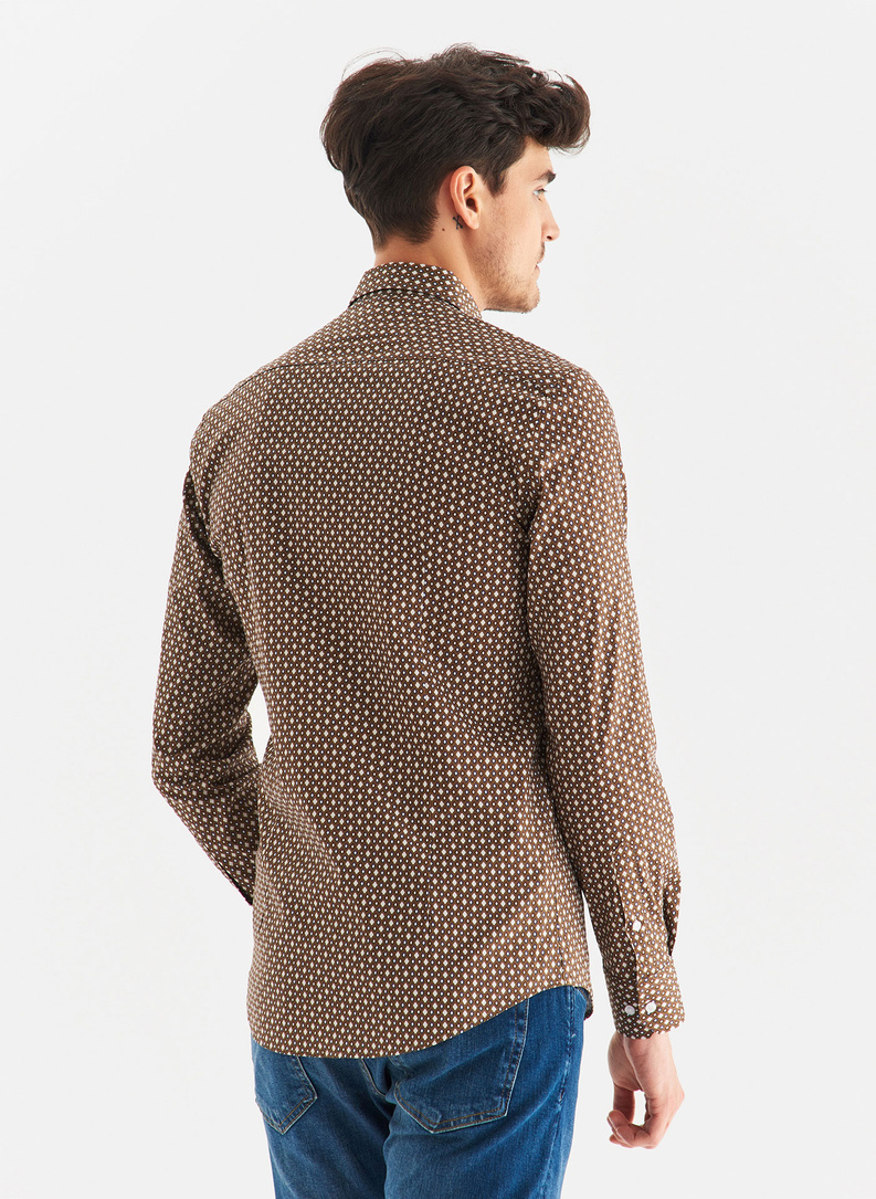 Brązowa męska koszula w mikrowzór
