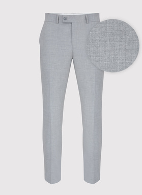 Gładki jasnoszary garnitur męski
