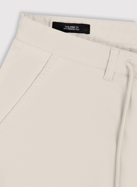 Jasnobeżowe szorty męskie