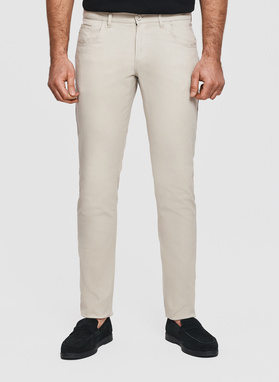 Jasnobeżowe spodnie casual 