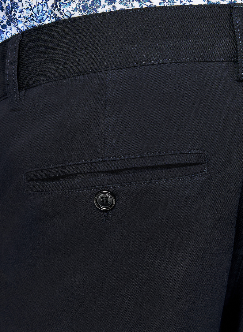 Czarne spodnie casual