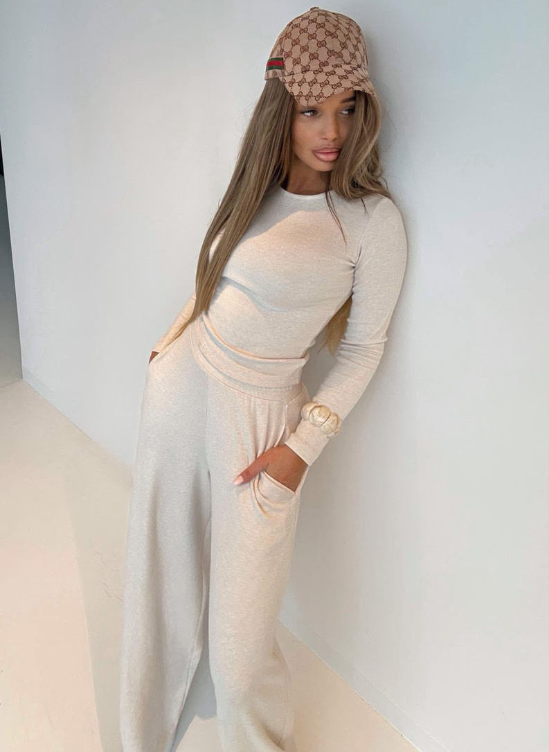 Komplet damski BARI LONG ecru sweterek