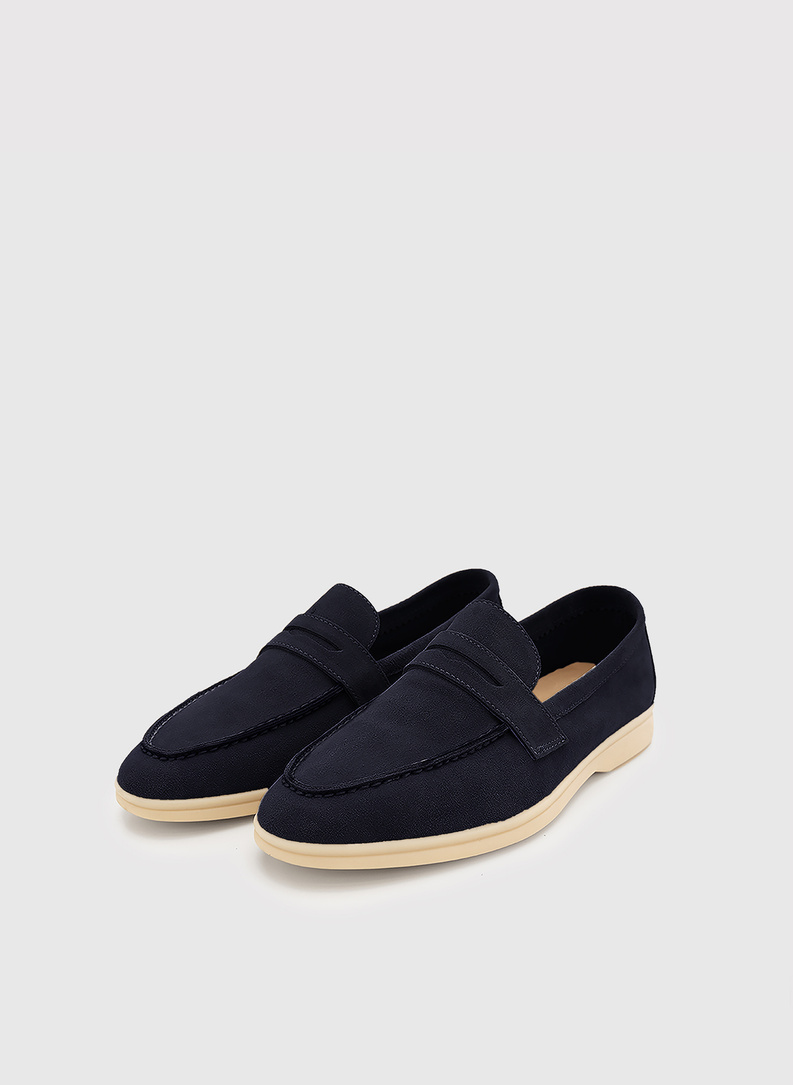 Granatowe mokasyny z zamszu