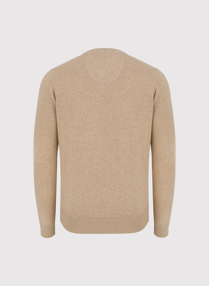 Beżowy sweter męski z dekoltem w serek
