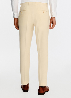 Jasnobeżowy garnitur męski