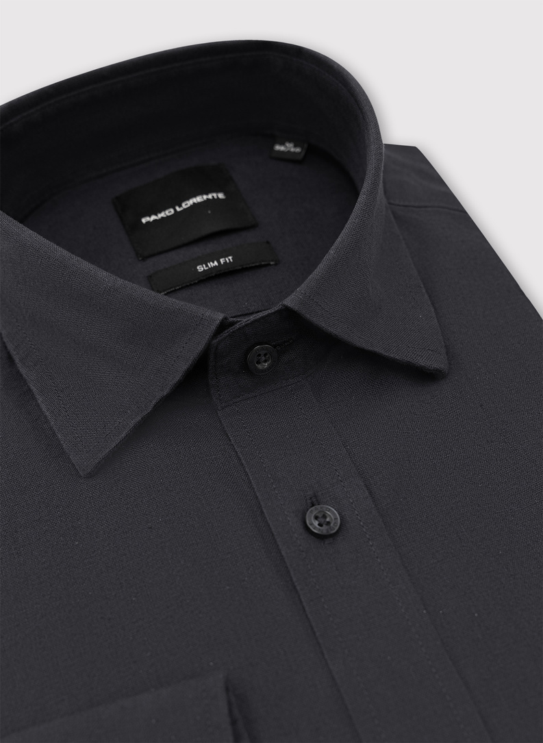 Czarna koszula z lnem