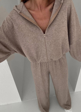 Mokka gładki komplet damski z wełną