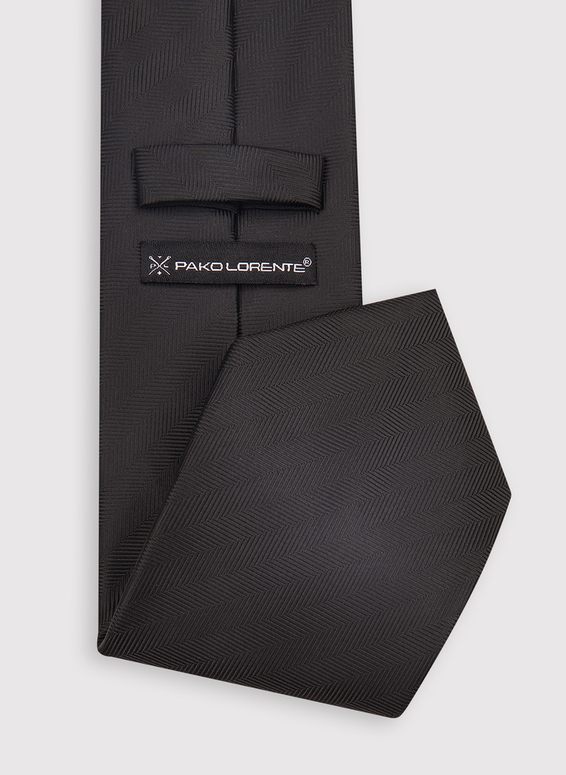 Czarny krawat męski