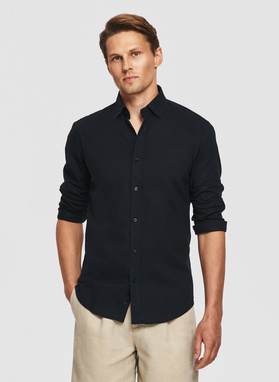 Czarna koszula z lnem