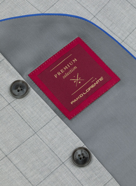 Szary wełniany garnitur męski w kratkę