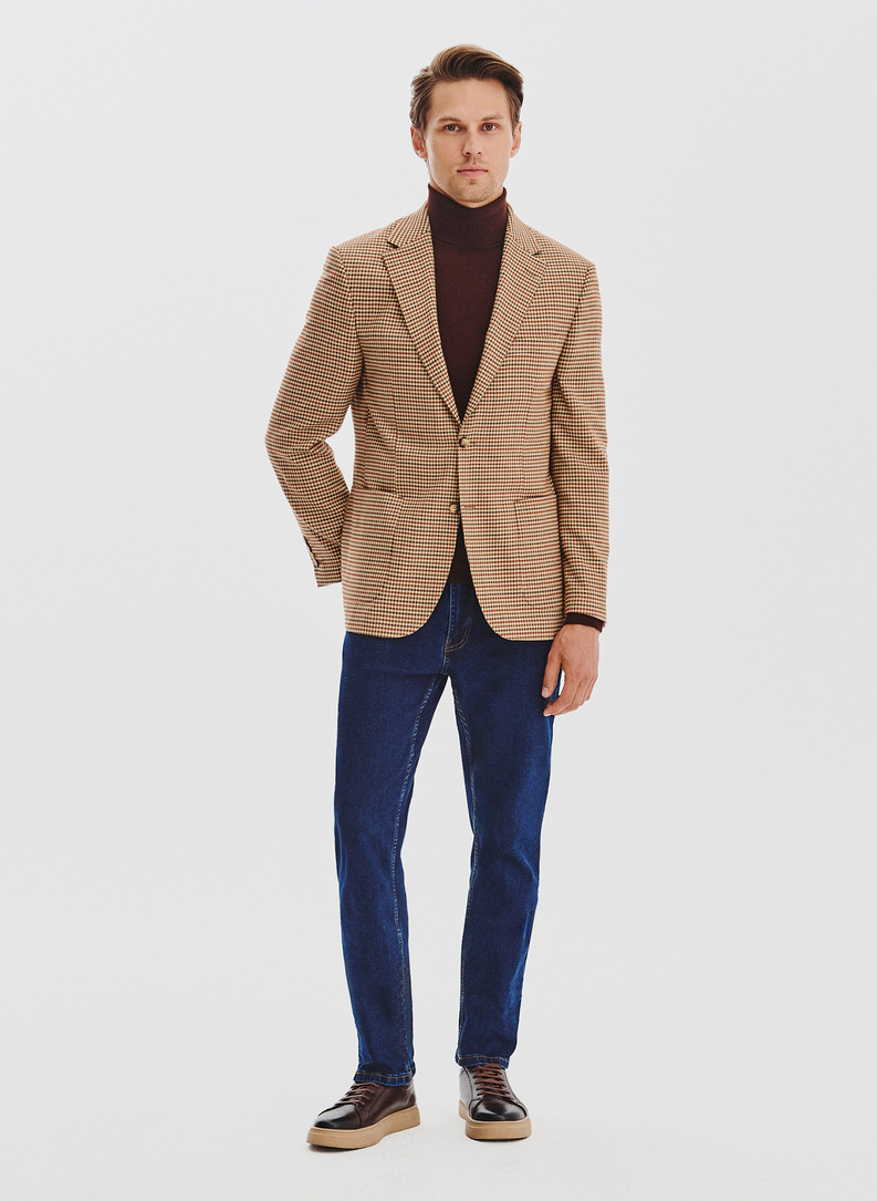 Beżowa marynarka w pepitkę