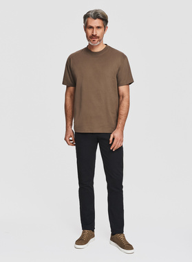 Brązowy t-shirt oversize