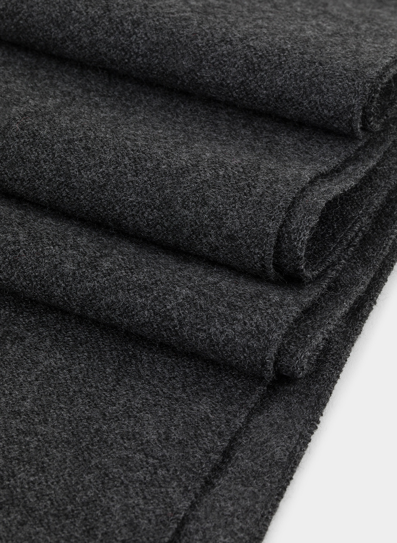 Ciemnoszary szalik z wiskozą