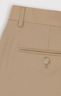 Beżowy męski garnitur z wełną