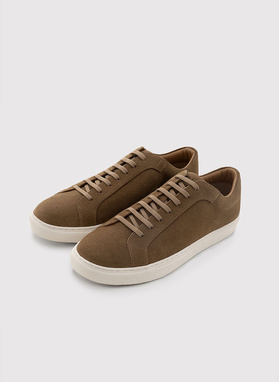 Beżowe zamszowe sneakersy męskie