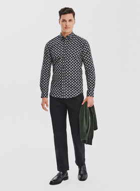 Czarna koszula w kwiaty