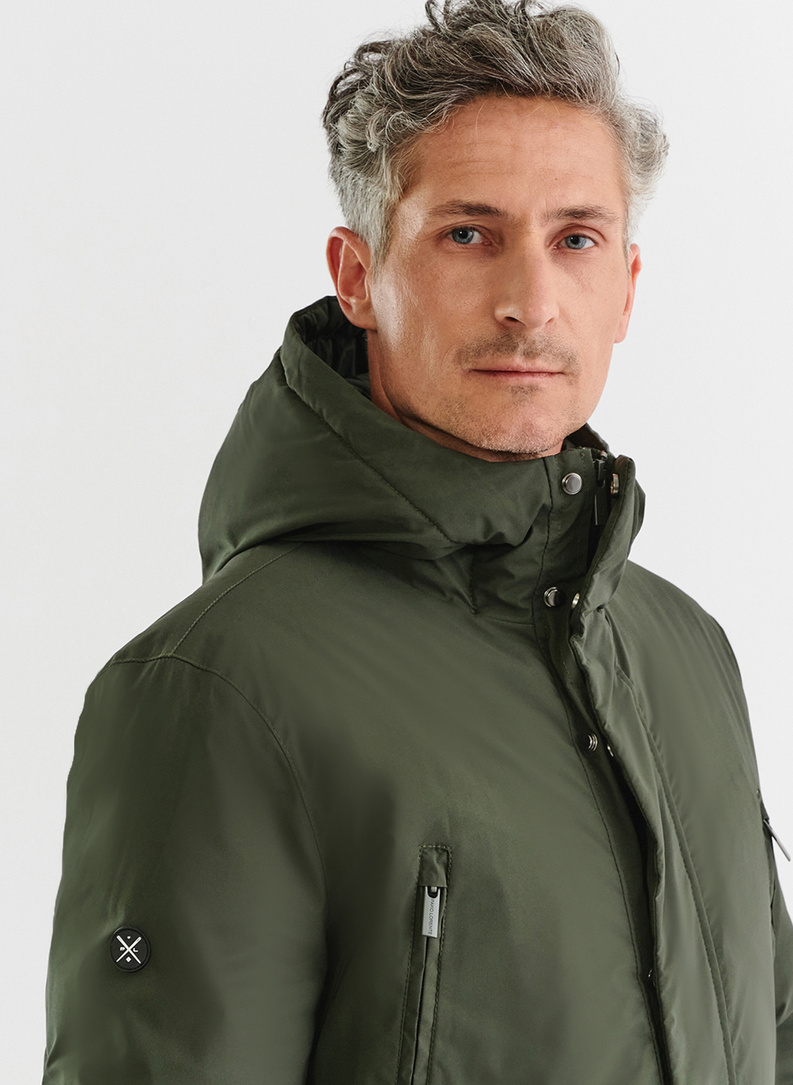 Zielona kurtka męska wypełniona naturalnym puchem