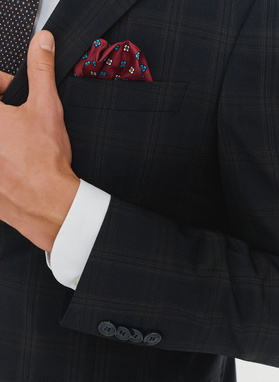 Męska marynarka garniturowa w odcieniu granatowym