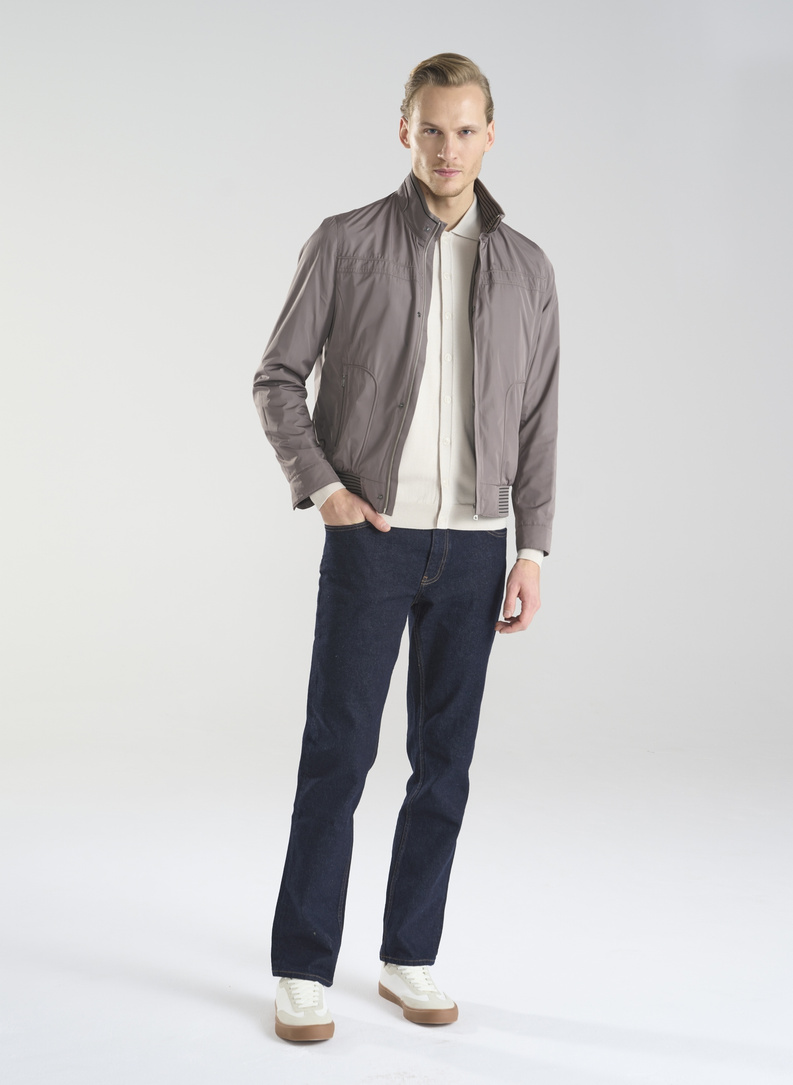 Jasnobrązowa krótka kurtka męska