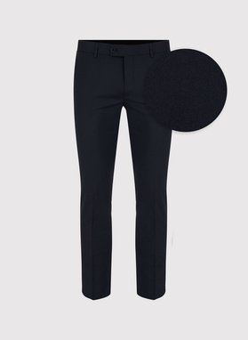 Gładki granatowy garnitur męski