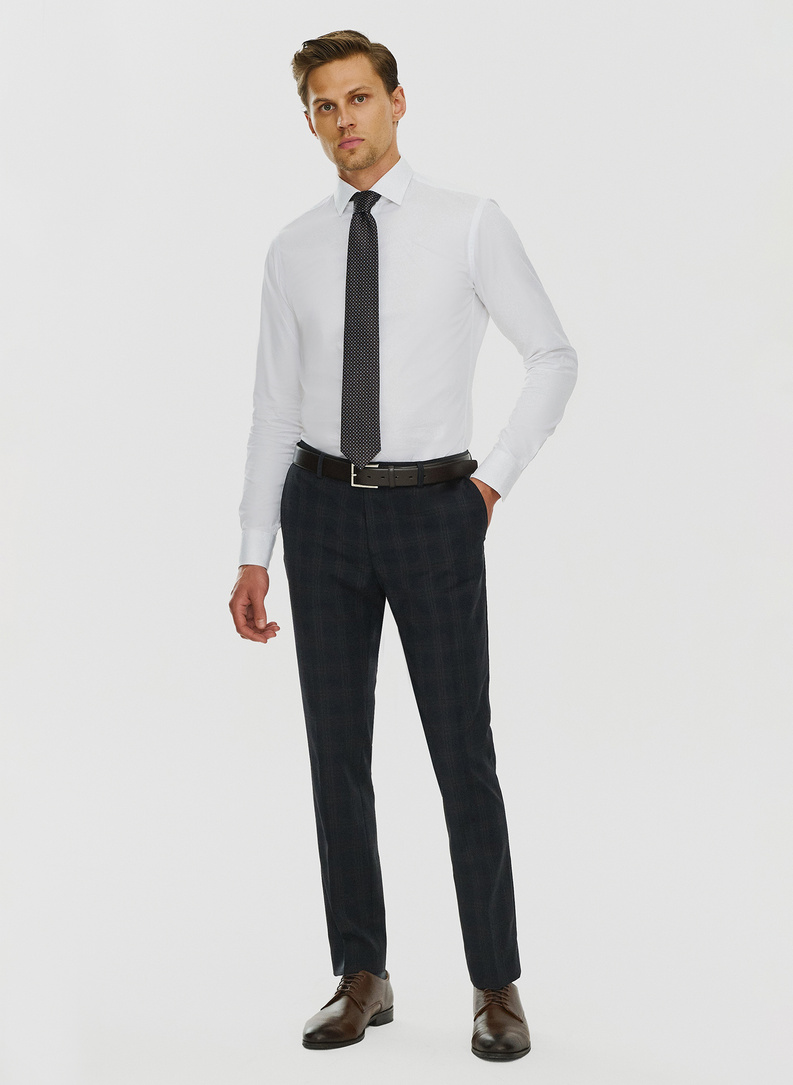 Męskie spodnie garniturowe w odcieniu granatowym