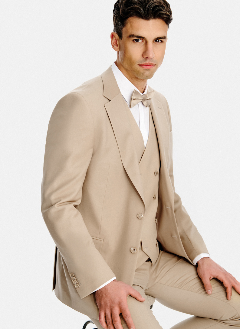 Beżowa marynarka garniturowa z wełny
