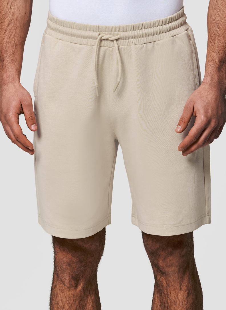 Beżowe szorty dresowe