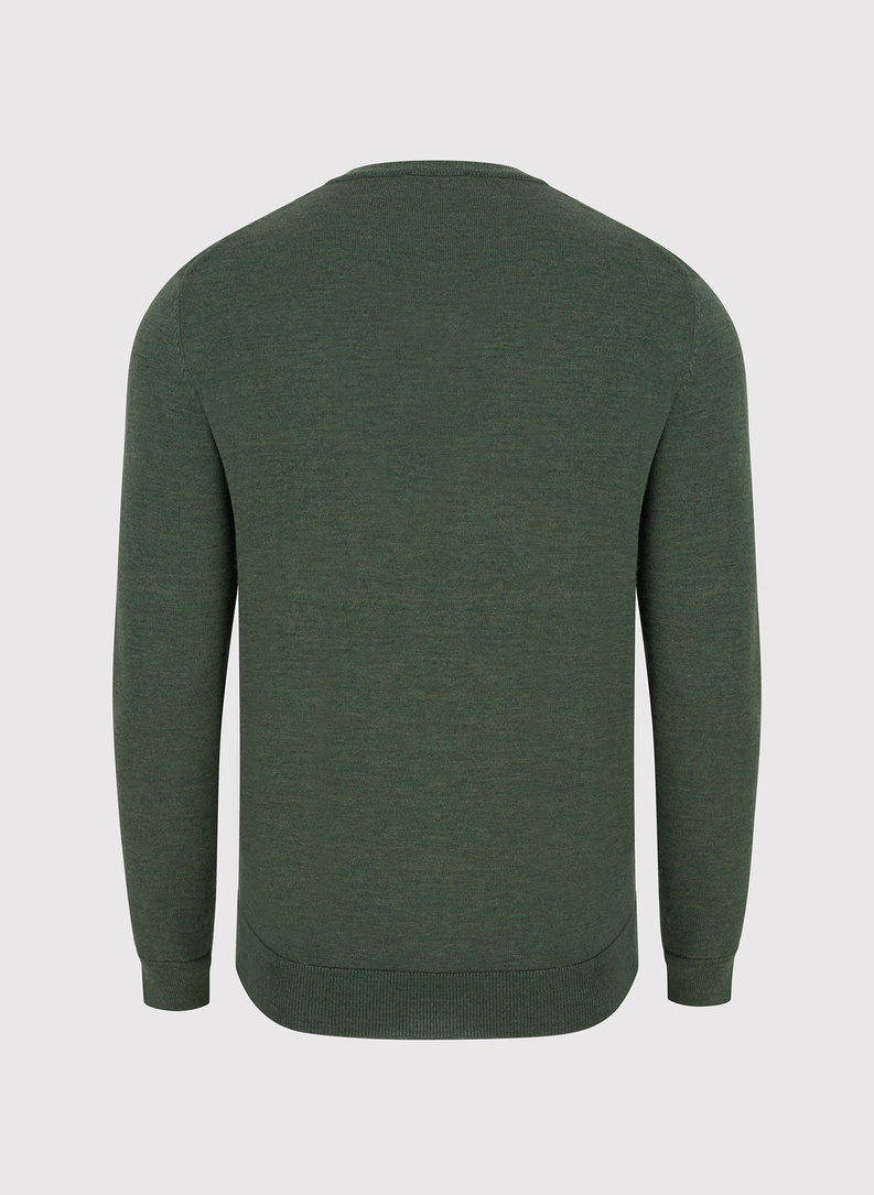 Wełniany sweter w kolorze zielonym
