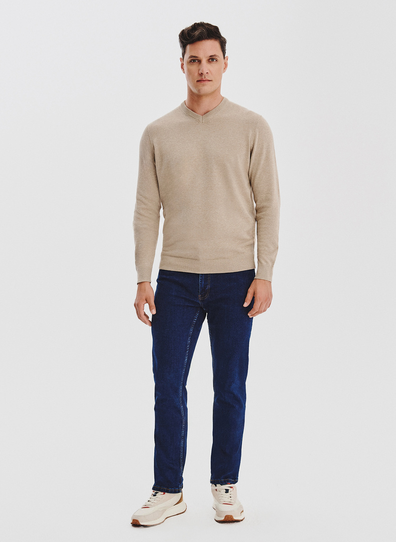 Beżowy sweter męski v-neck