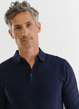 Bawełniany sweter polo w kolorze granatowym