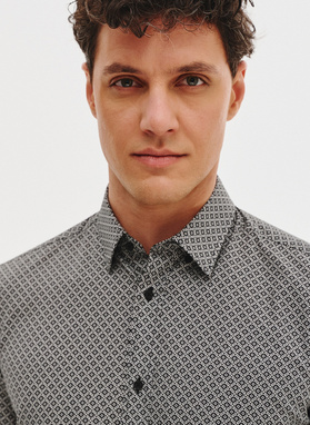 Czarna koszula męska w mikrowzór