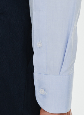 Niebieska koszula męska